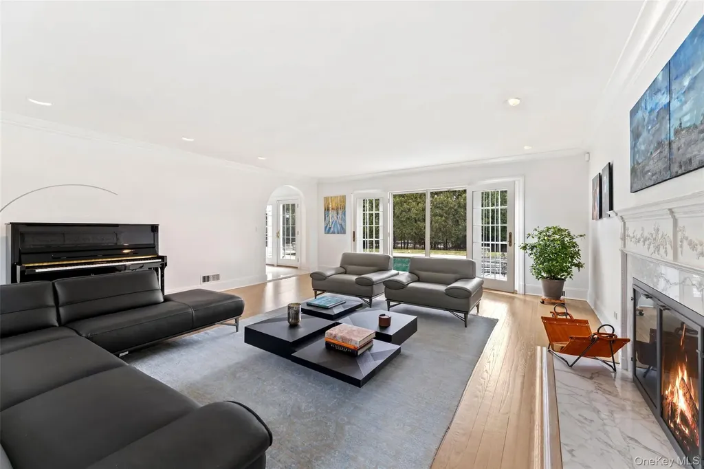 45 Griffen Avenue Scarsdale NY 10583