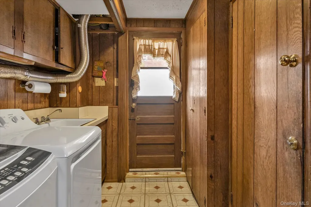 2263 Cameron Avenue Merrick NY 11566