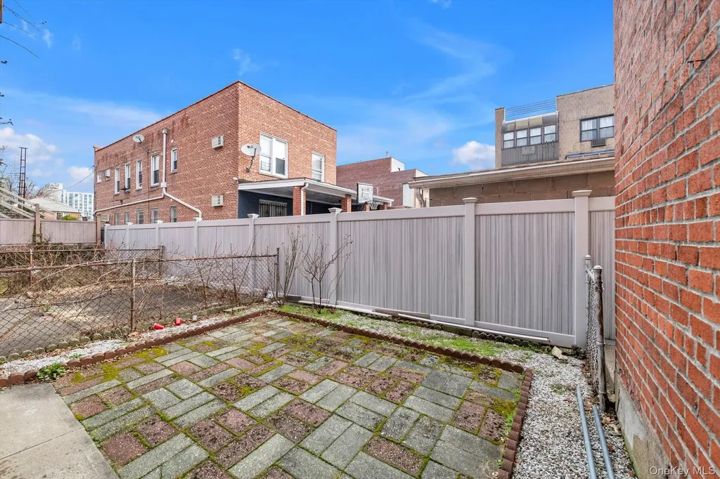 5033 68th Street Woodside NY 11377