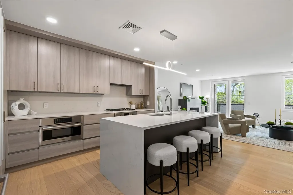 33 Calvert Street Harrison NY 10528