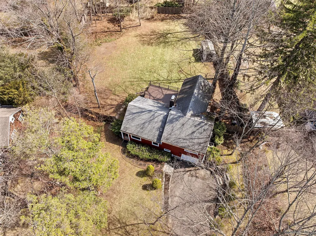 14 Suydam Drive Melville NY 11747