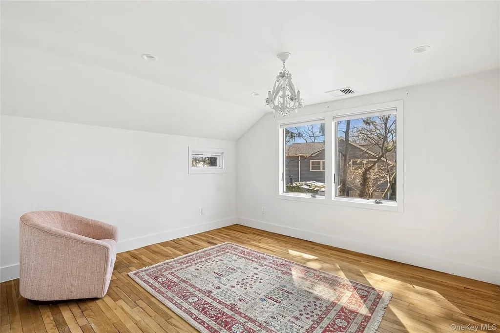 14 Suydam Drive Melville NY 11747