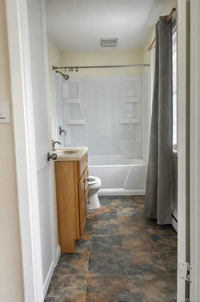 112 Montrose Drive Carmel NY 10512
