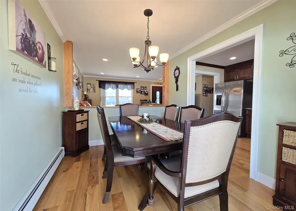 31 Stanley Drive Shirley NY 11967