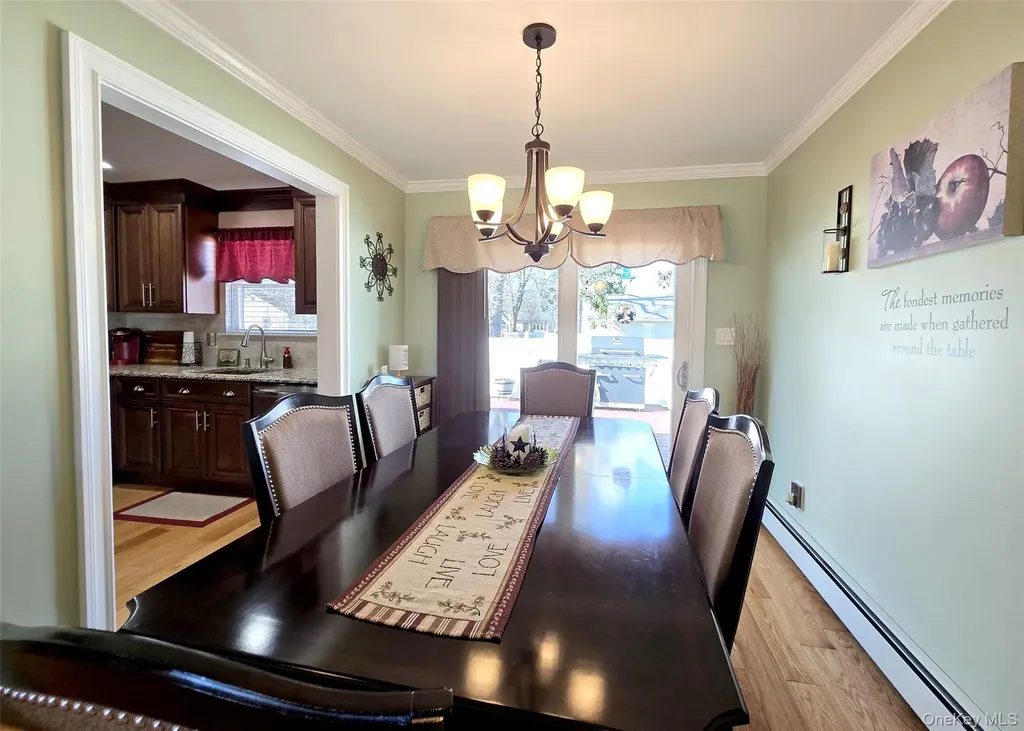 31 Stanley Drive Shirley NY 11967