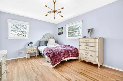959 Hartsdale Road White Plains NY 10607