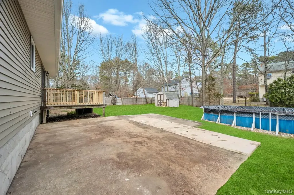 350 Brookhaven Avenue Riverhead NY 11901