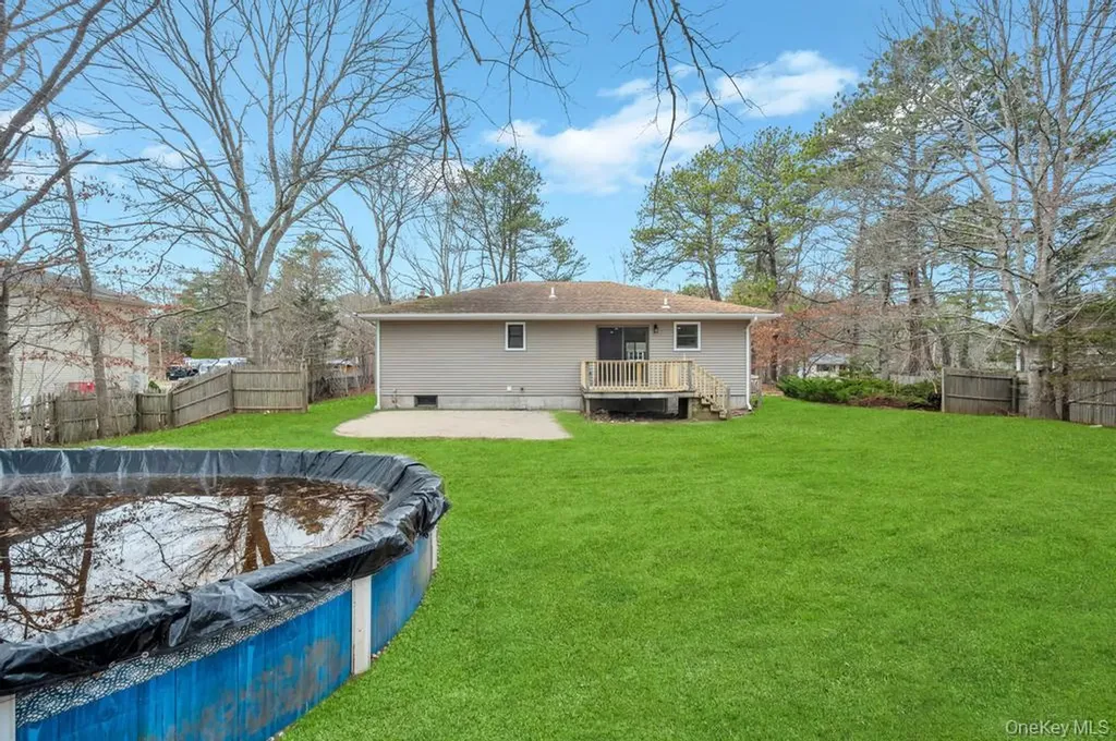 350 Brookhaven Avenue Riverhead NY 11901
