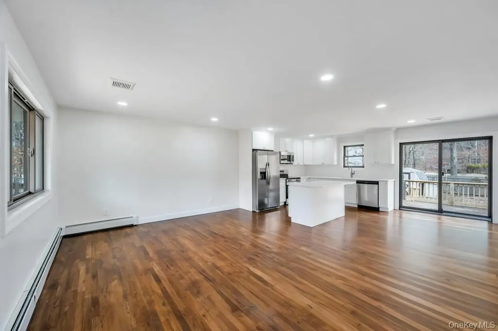 350 Brookhaven Avenue Riverhead NY 11901