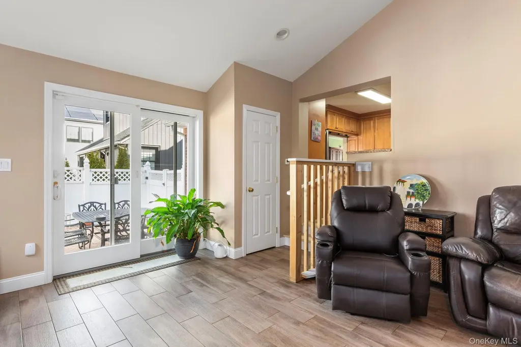 59 Pembrook Drive Mineola NY 11501