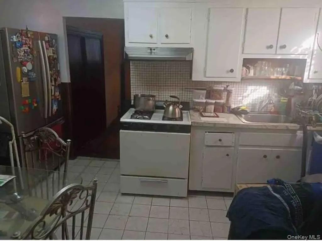 920 E 99th Street Brooklyn NY 11236