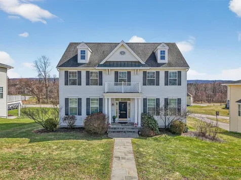 18 Four Corners Boulevard Hopewell Junction NY 12533