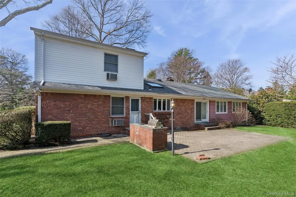 65 Drohan Street Huntington NY 11743
