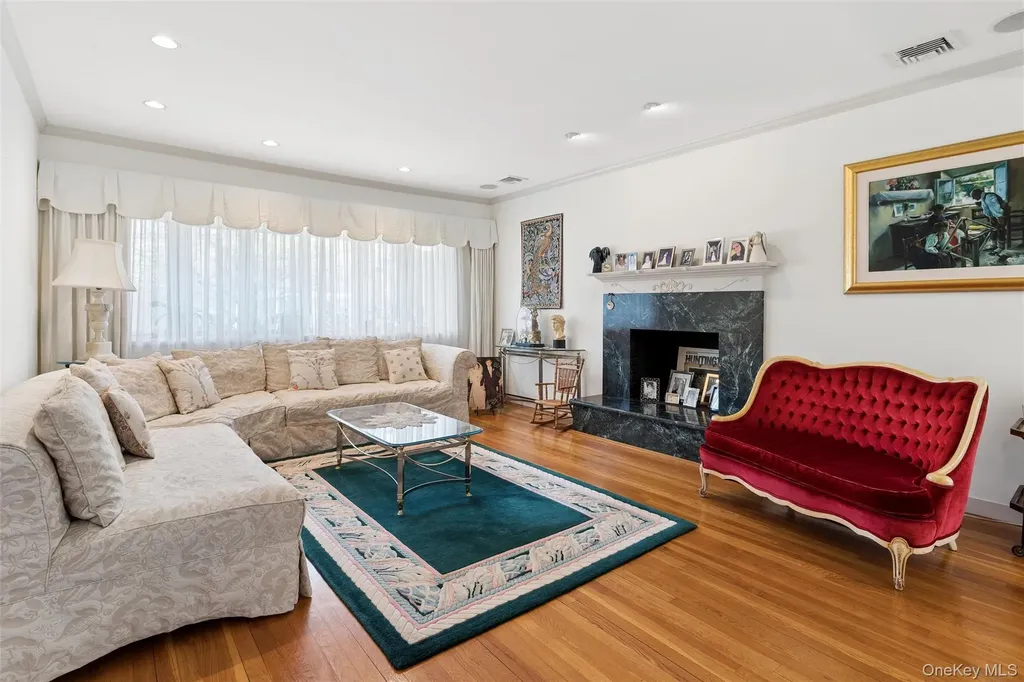 65 Drohan Street Huntington NY 11743