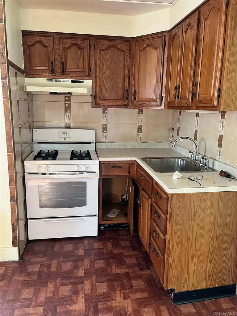 116 Gavin Street Yonkers NY 10701