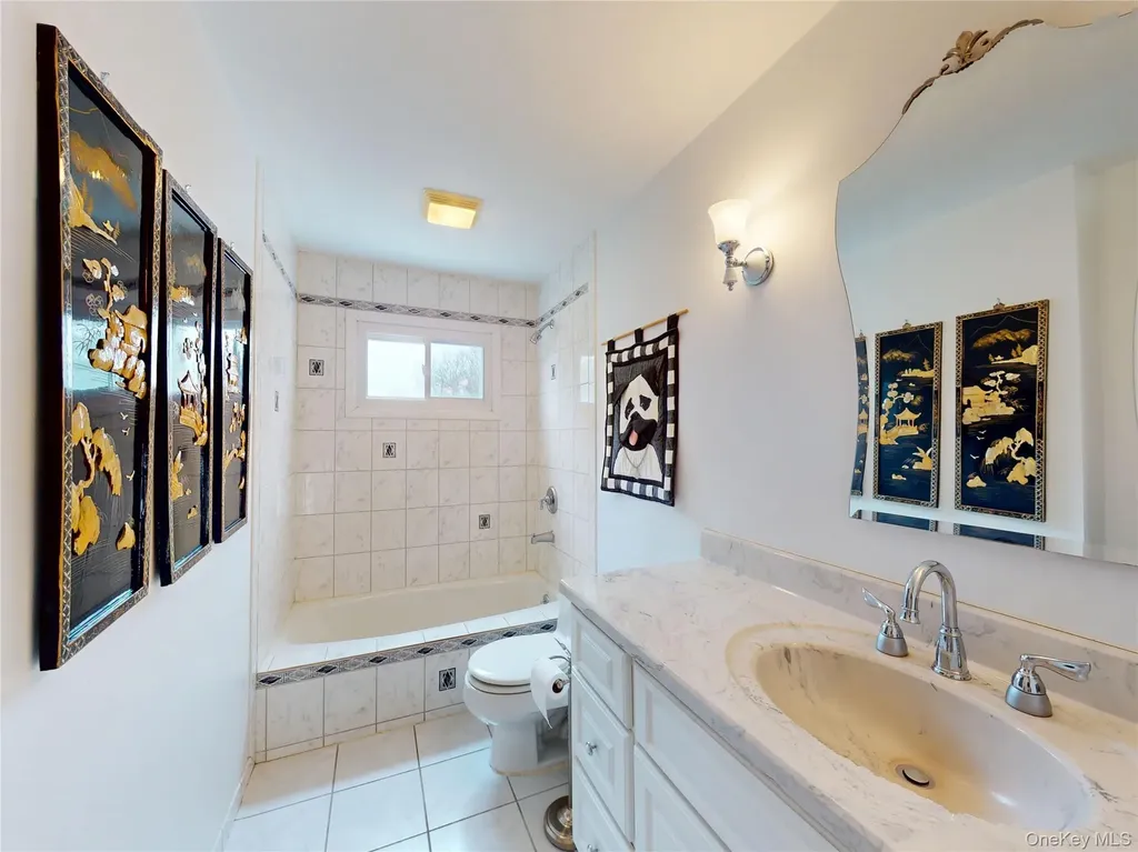 4 Bethal Lane Commack NY 11725