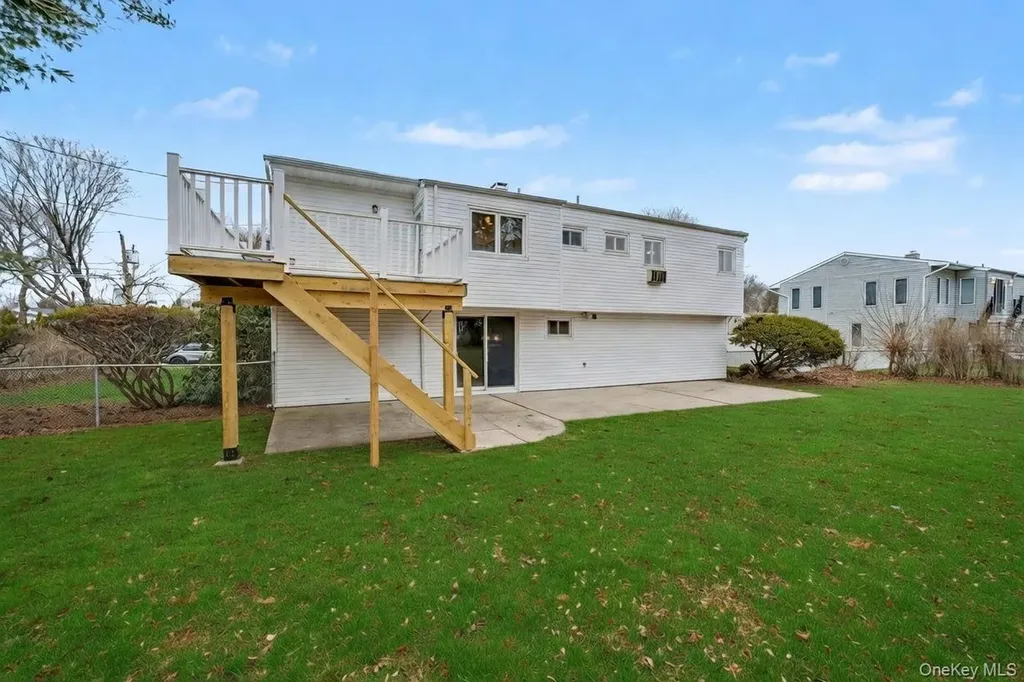 4 Bethal Lane Commack NY 11725