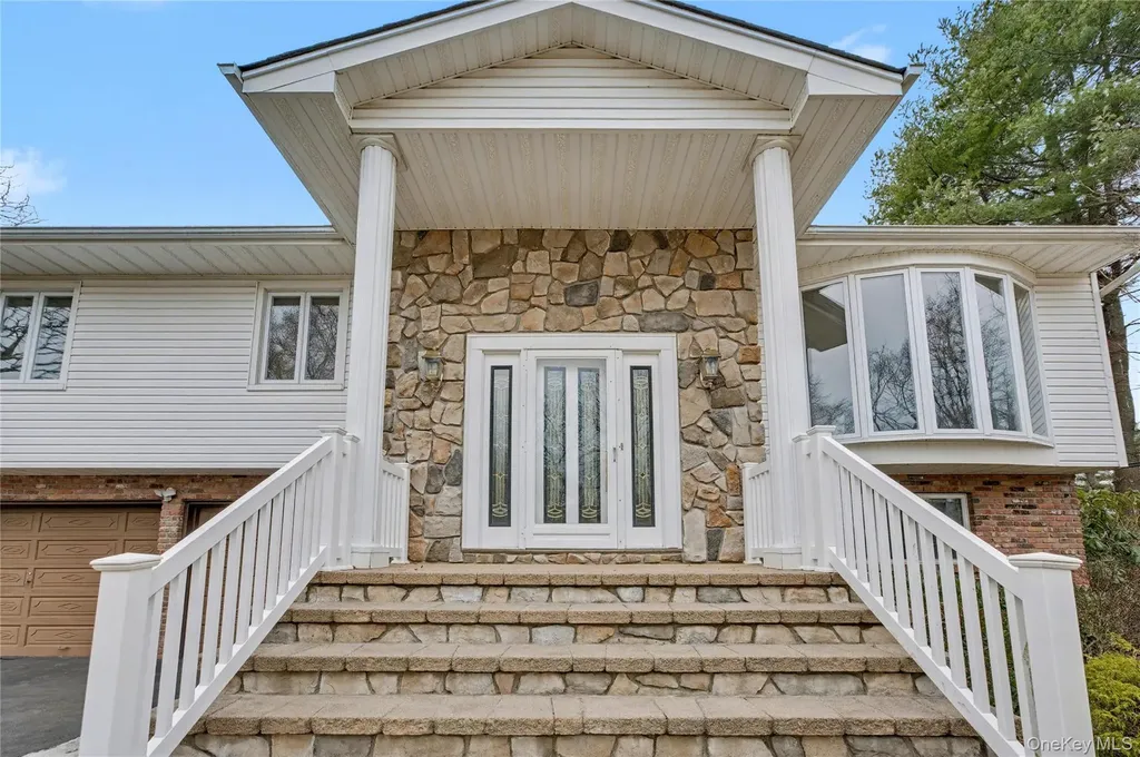 4 Bethal Lane Commack NY 11725