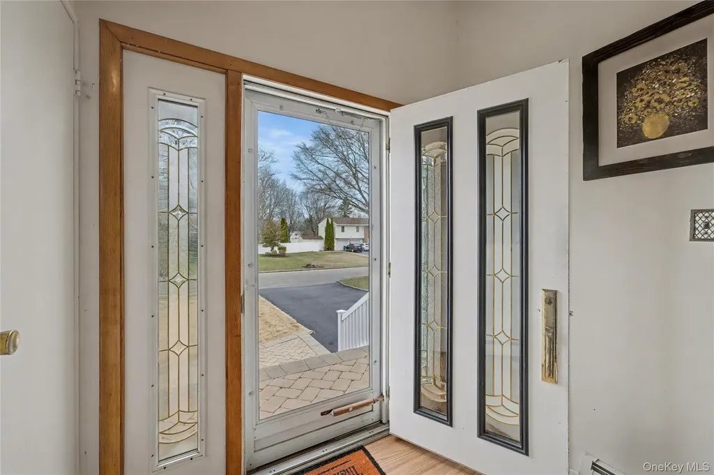4 Bethal Lane Commack NY 11725