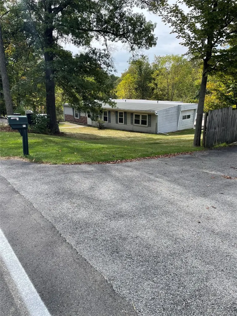 67 Bethlehem Road New Windsor NY 12553