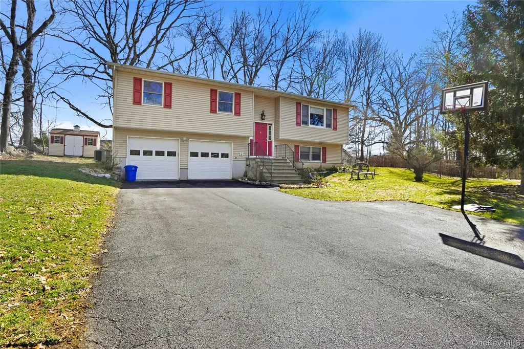6A Carrie Lane Nanuet NY 10954