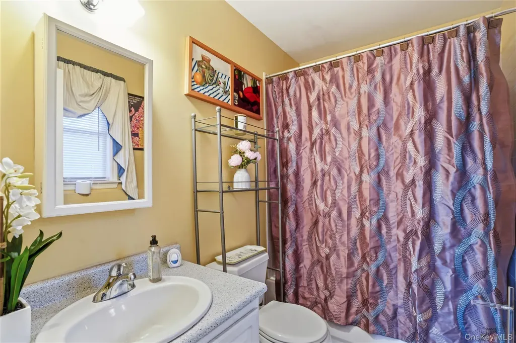 6A Carrie Lane Nanuet NY 10954