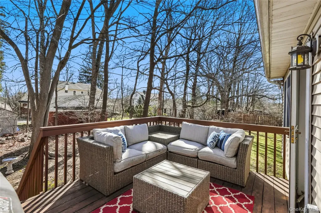 6A Carrie Lane Nanuet NY 10954