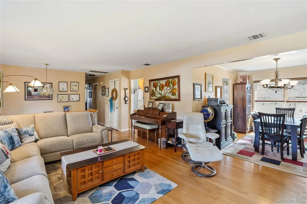 6A Carrie Lane Nanuet NY 10954