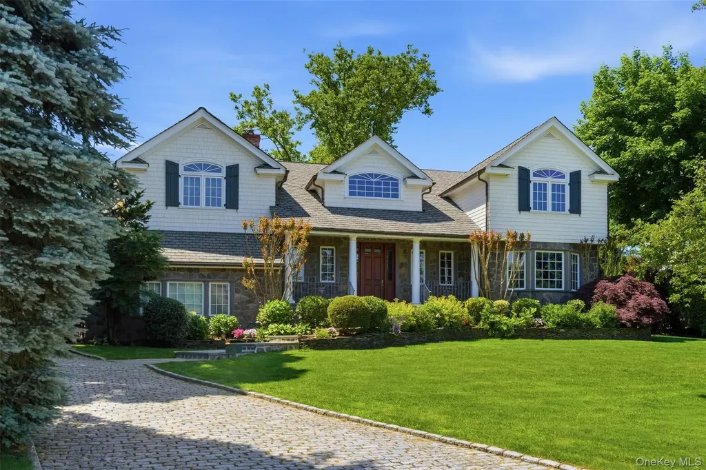2 Shore Drive Manhasset NY 11030
