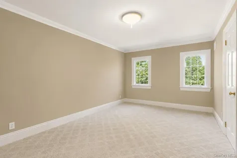 2 Shore Drive Manhasset NY 11030