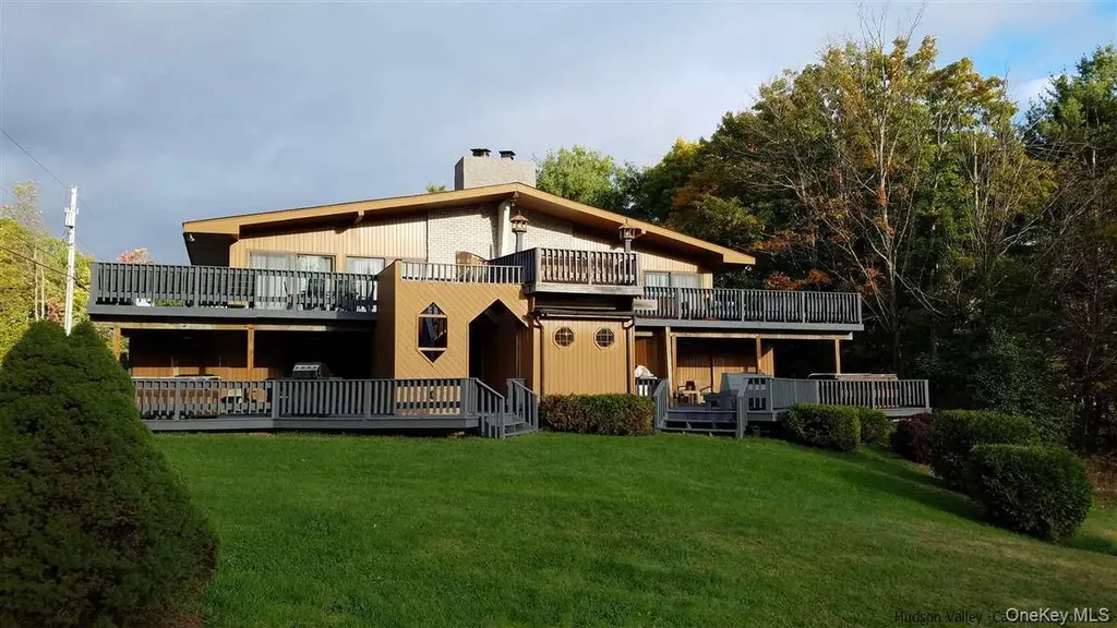 226 State Route 296 Windham NY 12496