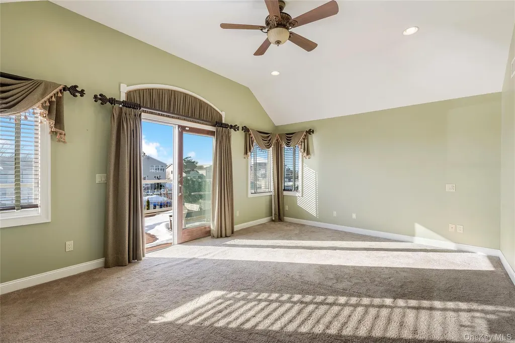 2904 Riverside Drive Wantagh NY 11793