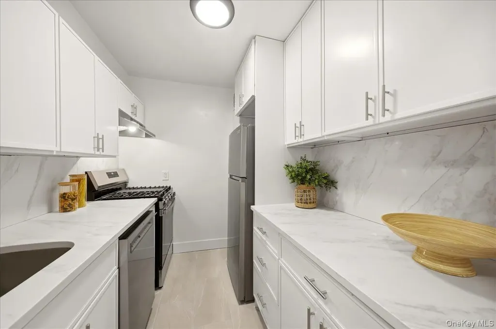 610 Waring Avenue Bronx NY 10467