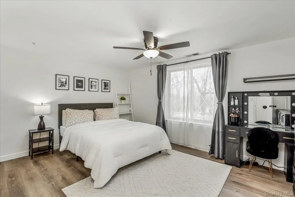 199 Skyline Drive Coram NY 11727