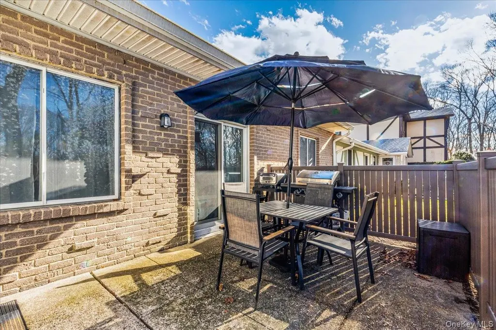 199 Skyline Drive Coram NY 11727