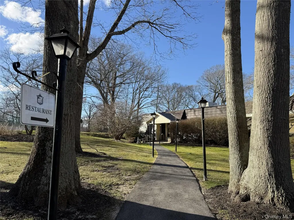 199 Skyline Drive Coram NY 11727