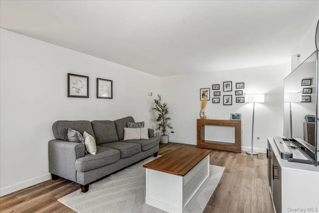 199 Skyline Drive Coram NY 11727
