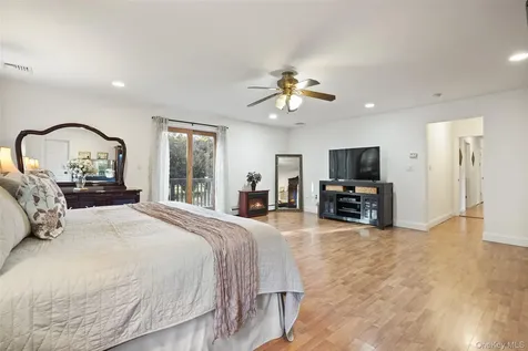 1356 Artis Road Shrub Oak NY 10588