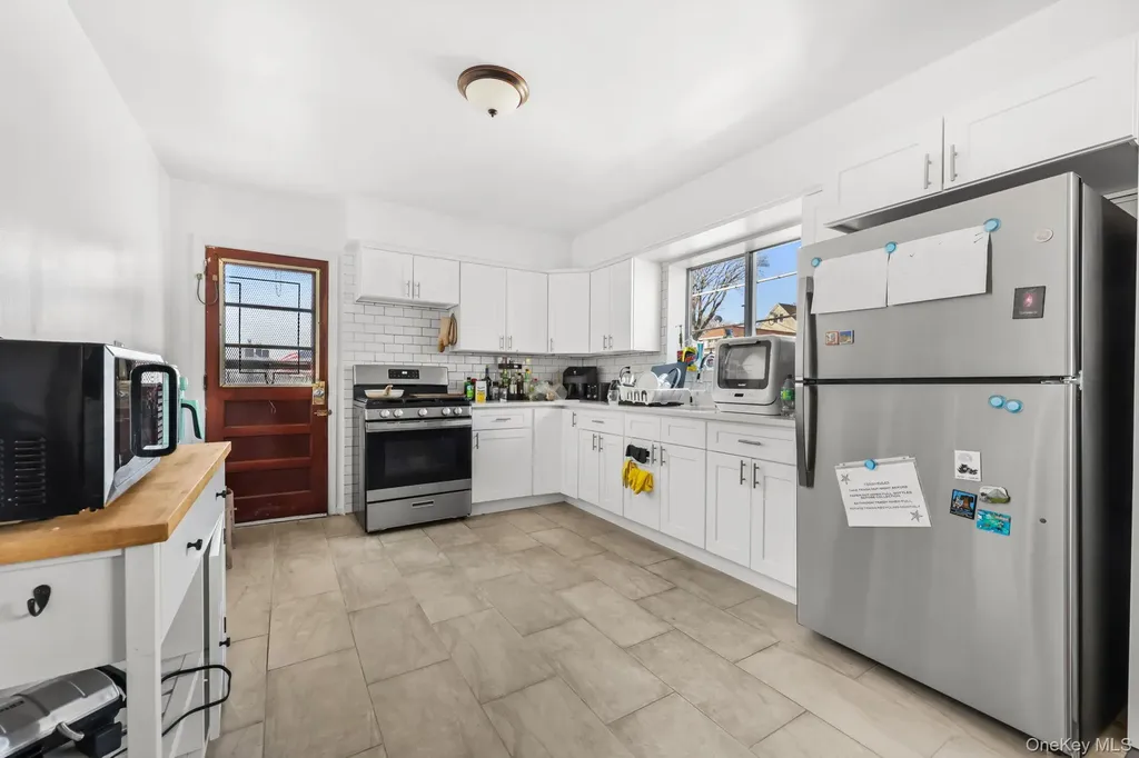 124 Scott Avenue Yonkers NY 10704