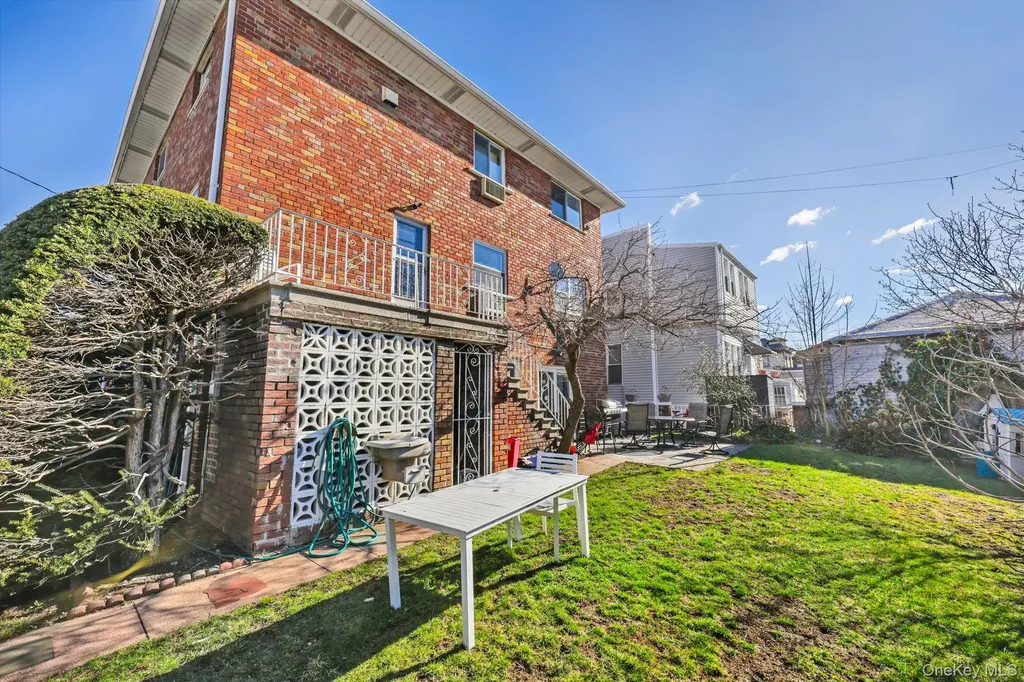 124 Scott Avenue Yonkers NY 10704