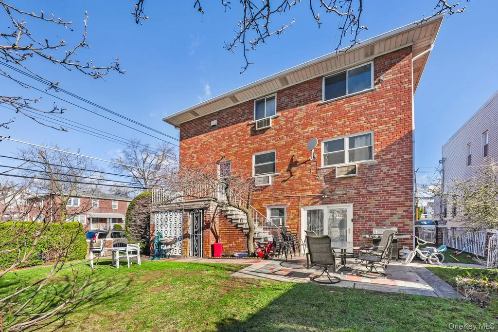 124 Scott Avenue Yonkers NY 10704