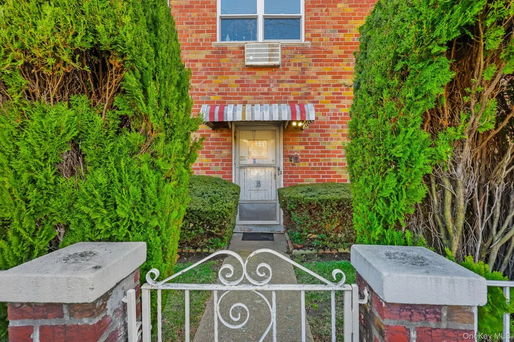 124 Scott Avenue Yonkers NY 10704