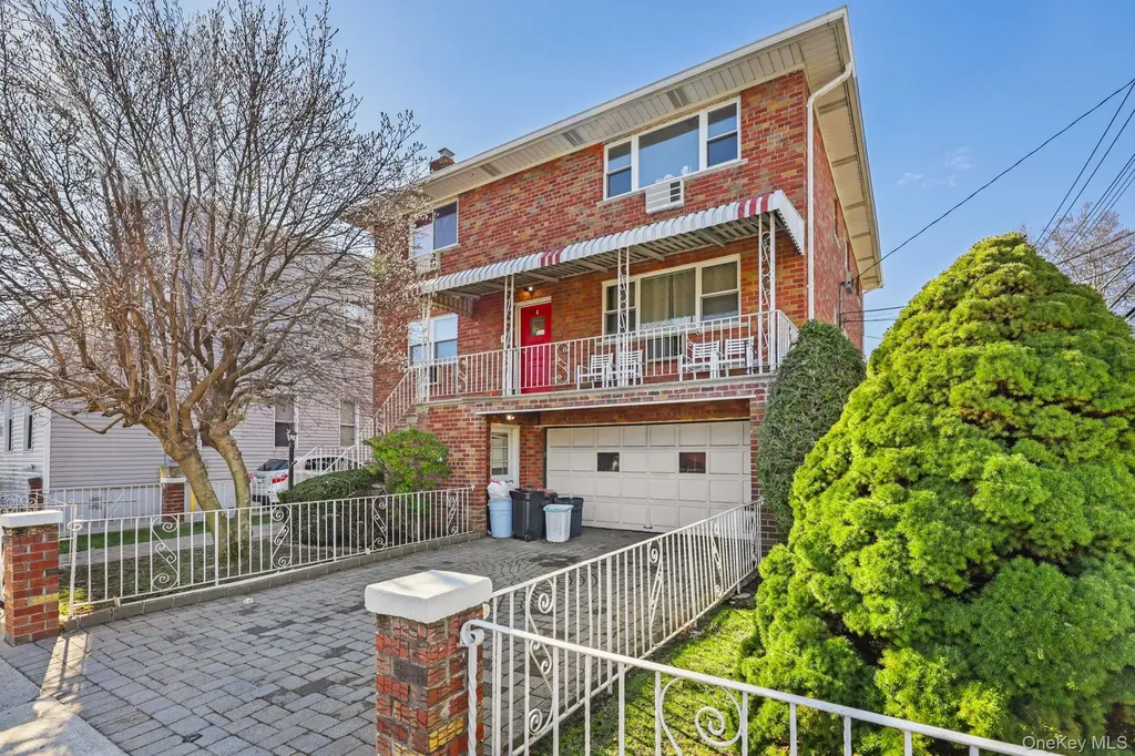 124 Scott Avenue Yonkers NY 10704