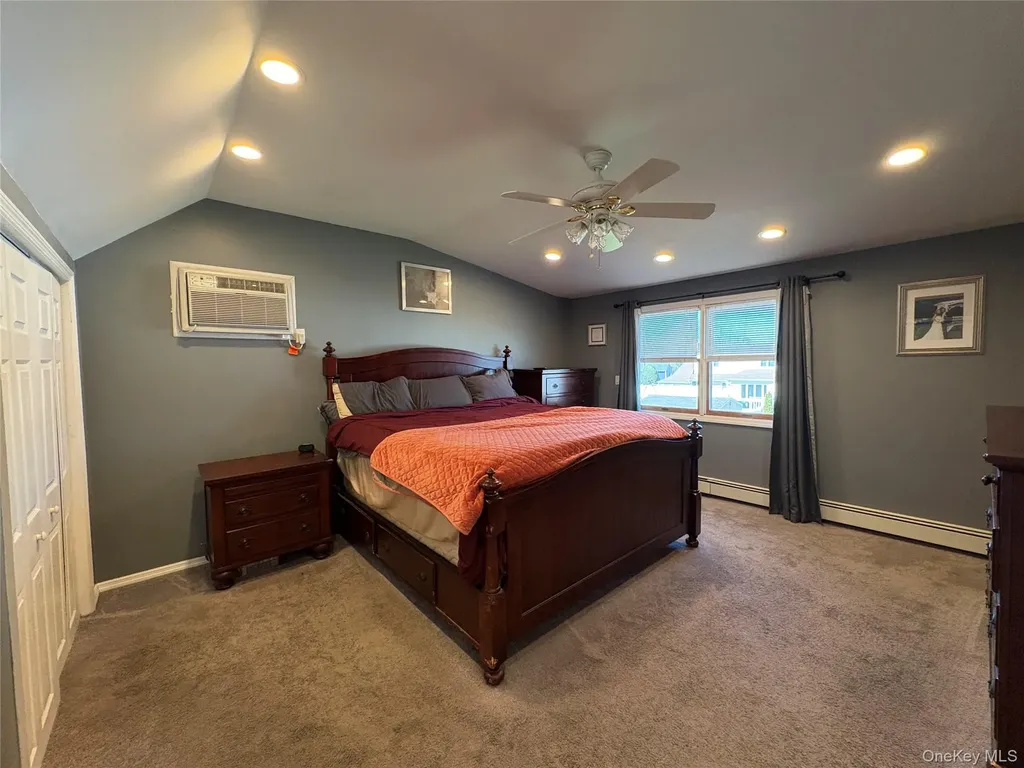 23 Kime Avenue North Babylon NY 11703