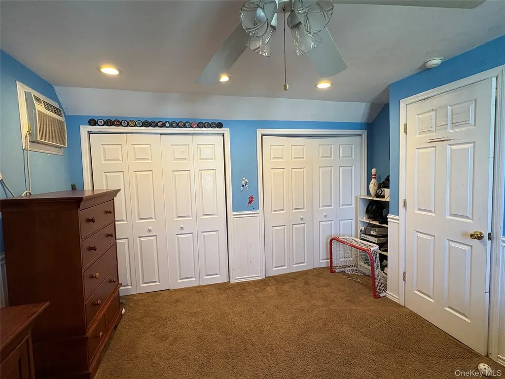 23 Kime Avenue North Babylon NY 11703