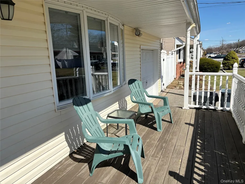 23 Kime Avenue North Babylon NY 11703