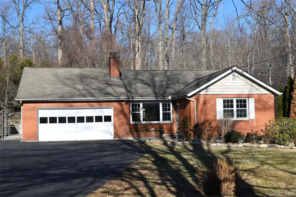 94 Baldwin Lane Mahopac NY 10541