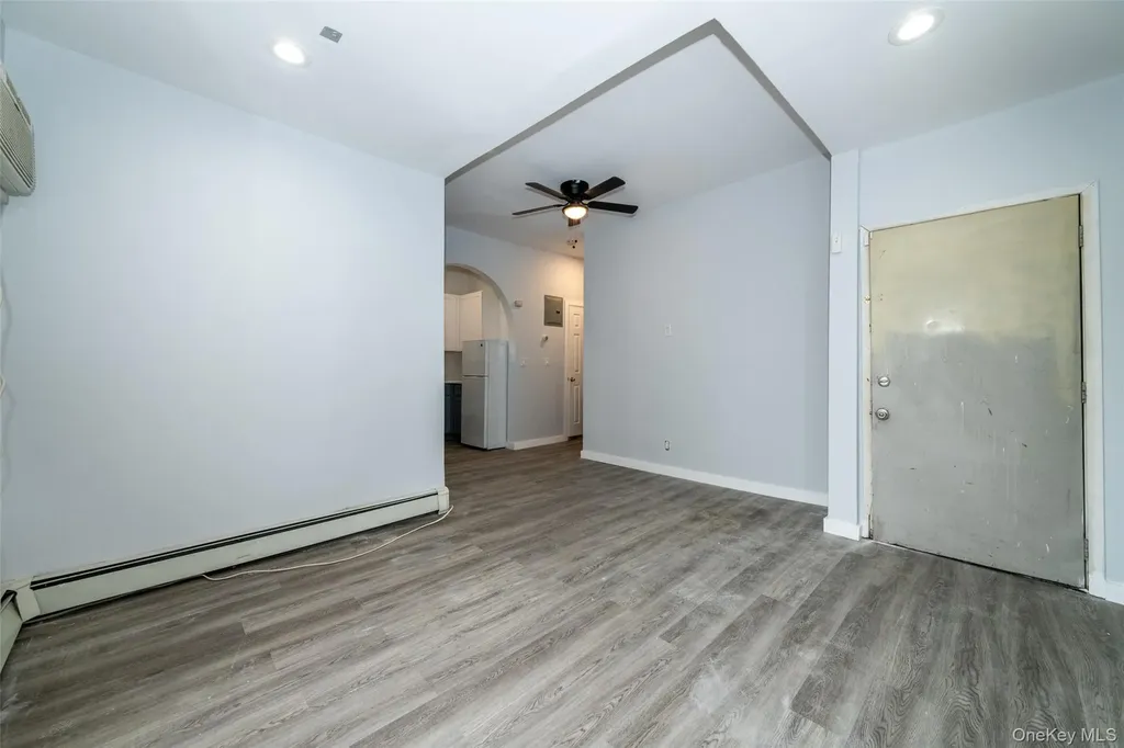 299 E Third Street Mount Vernon NY 10553