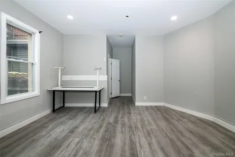 299 E Third Street Mount Vernon NY 10553