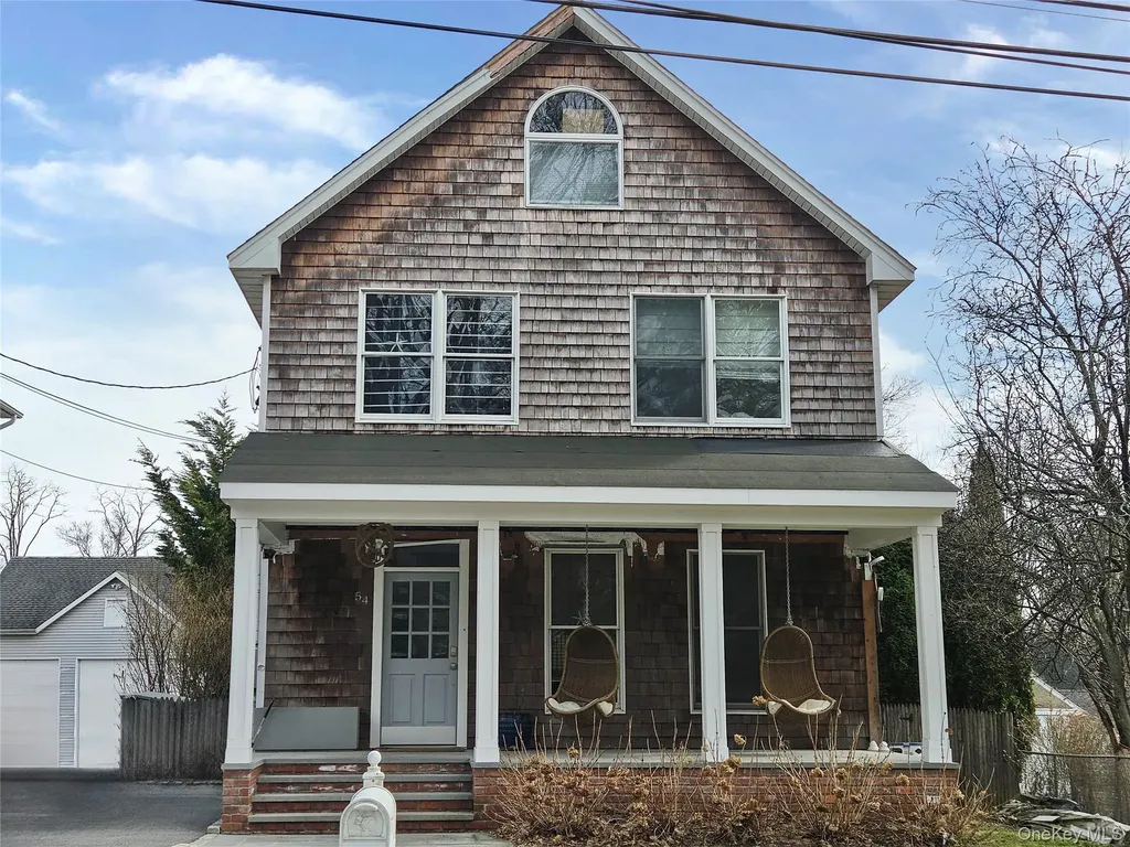54 Cocks Lane Locust Valley NY 11560